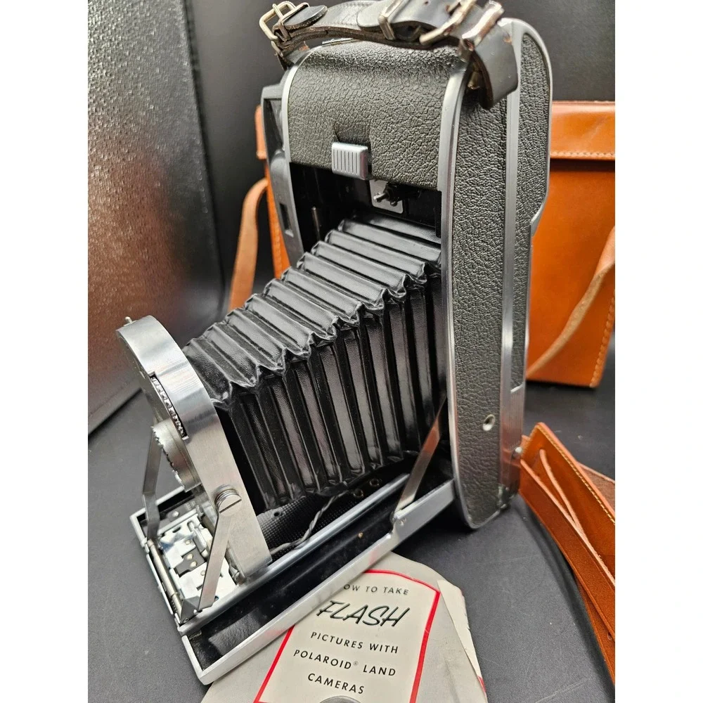 Vintage Polaroid Land Camera Model 150 Folding Bellows Camera with Leather Case